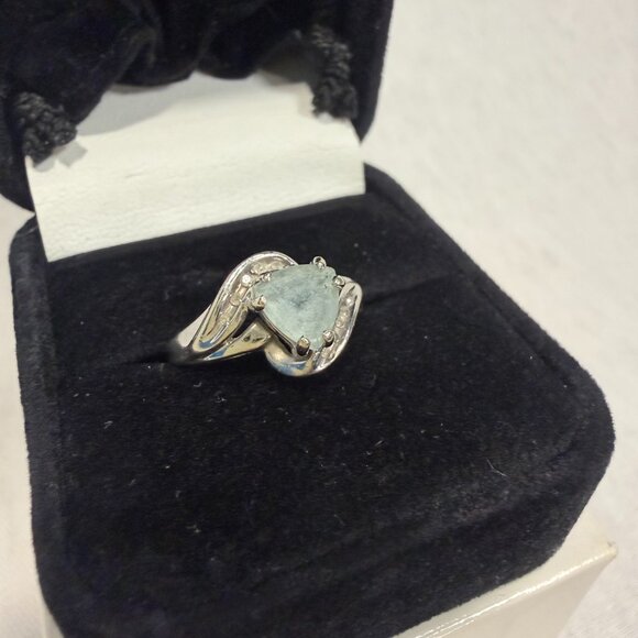 Aquamarine Ring size 8 1/2. Sterling Silver - Picture 2 of 12